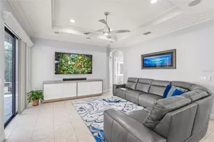 5343 Nathaniel Pl, Sarasota, FL 34233 - Photo 14