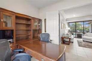 5343 Nathaniel Pl, Sarasota, FL 34233 - Photo 30