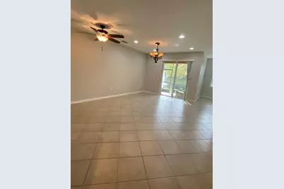 7875 Moonstone Drive #7875, Sarasota, FL 34233 - Photo 8