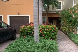 7875 Moonstone Dr, Sarasota, FL 34233 - Photo 2