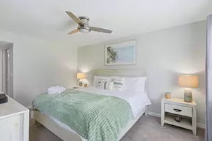 1640 Stickney Point Rd, Sarasota, FL 34231 - Photo 8