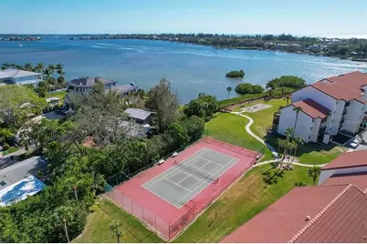 1640 Stickney Point Road #40-101, Sarasota, FL 34231 - Photo 18