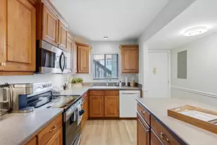 1640 Stickney Point Rd, Sarasota, FL 34231 - Photo 18