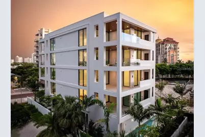 509 Golden Gate Point #3, Sarasota, FL 34236 - Photo 2