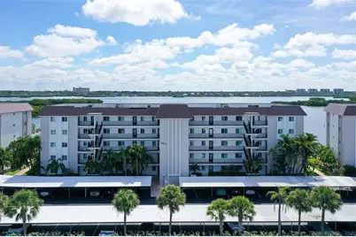 8911 Midnight Pass Road #410, Sarasota, FL 34242 - Photo 2