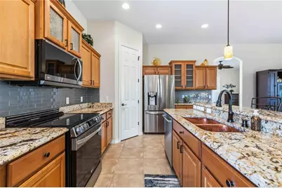 7915 Edmonston Circle, University Park, FL 34201 - Photo 30