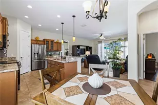 7915 Edmonston Cir, University Park, FL 34201 - Photo 28