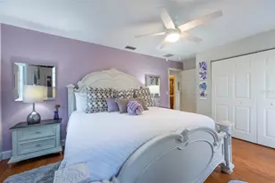 5005 Canterbury Dr, Sarasota, FL 34243 - Photo 40