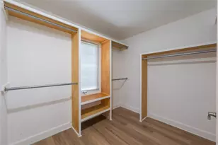 5005 Canterbury Dr, Sarasota, FL 34243 - Photo 36