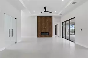 9660 President Cir, Port Charlotte, FL 33981 - Photo 12