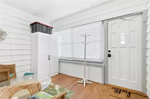 1374 20th St, Sarasota, FL 34234 - Photo 4