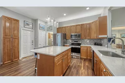 7018 Coachlight Street, Sarasota, FL 34243 - Photo 16