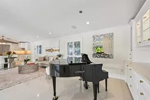 1121 Morningside Pl, Sarasota, FL 34236 - Photo 12