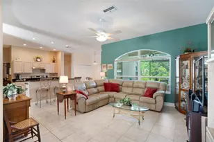 111 41st St NE, Bradenton, FL 34208 - Photo 8