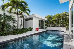 1235 Center Pl, Sarasota, FL 34236 - Photo 14