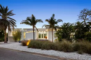 1235 Center Pl, Sarasota, FL 34236 - Photo 4