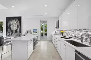 1235 Center Pl, Sarasota, FL 34236 - Photo 12