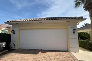5711 Ferrara Dr, Sarasota, FL 34238 - Photo 4