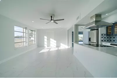 217 W Tarpon Boulevard NW, Port Charlotte, FL 33952 - Photo 4