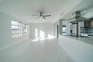 217 W Tarpon Blvd NW, Port Charlotte, FL 33952 - Photo 4