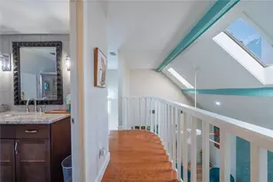 5005 Canterbury Dr, Sarasota, FL 34243 - Photo 38