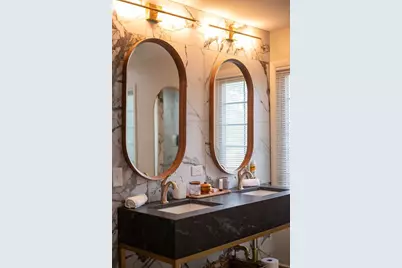 5005 Canterbury Drive, Sarasota, FL 34243 - Photo 34