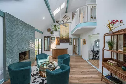 5005 Canterbury Drive, Sarasota, FL 34243 - Photo 2