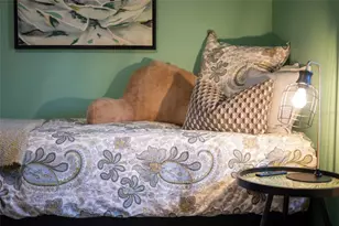 5005 Canterbury Dr, Sarasota, FL 34243 - Photo 46