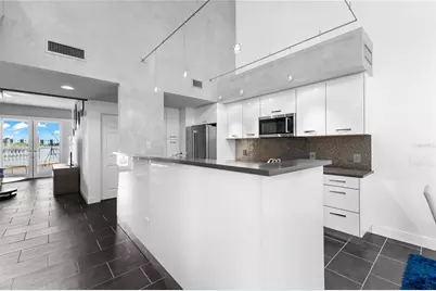 800 N Tamiami Trail #321, Sarasota, FL 34236 - Photo 10