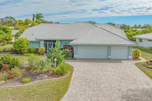 416 W Rossetti Dr, Nokomis, FL 34275 - Photo 2