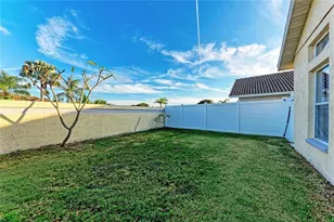 7207 38th Ct E, Sarasota, FL 34243 - Photo 54