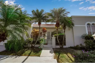 4706 61st Avenue Drive W, Bradenton, FL 34210 - Photo 1