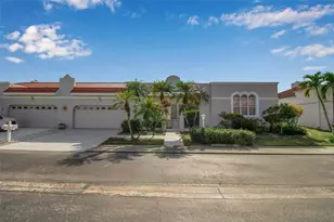 4706 61st Ave Dr W, Bradenton, FL 34210 - Photo 2