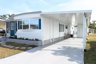 215 Willow Oak Ln, Sarasota, FL 34237 - Photo 1