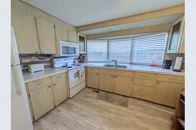 215 Willow Oak Lane, Sarasota, FL 34237 - Photo 8