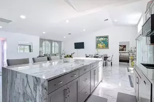 9308 President Cir, Port Charlotte, FL 33981 - Photo 6