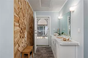 3010 93rd St E, Palmetto, FL 34221 - Photo 10