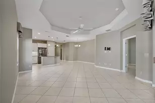 4838 Maymont Park Cir, Bradenton, FL 34203 - Photo 4