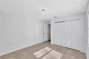 4435 Diamond Cir W, Sarasota, FL 34233 - Photo 22