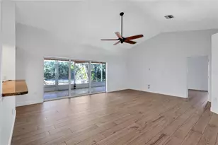 4435 Diamond Cir W, Sarasota, FL 34233 - Photo 14