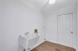 4435 Diamond Cir W, Sarasota, FL 34233 - Photo 28