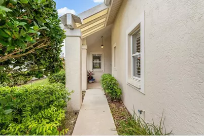 4643 Deer Trail Boulevard, Sarasota, FL 34238 - Photo 2