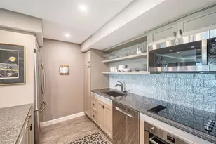 707 S Gulfstream Ave, Sarasota, FL 34236 - Photo 18