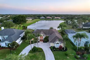 9910 Laurel Valley Ave Cir, Bradenton, FL 34202 - Photo 2