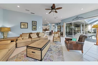 9910 Laurel Valley Avenue Circle, Bradenton, FL 34202 - Photo 18