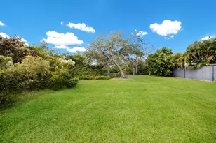 412 Pameto Rd, Nokomis, FL 34275 - Photo 28