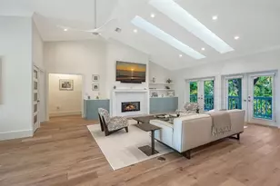 345 Madison Dr, Sarasota, FL 34236 - Photo 6