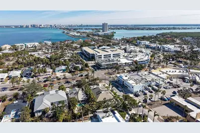 345 Madison Drive, Sarasota, FL 34236 - Photo 2