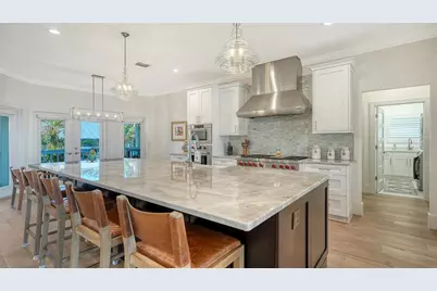 345 Madison Drive, Sarasota, FL 34236 - Photo 8