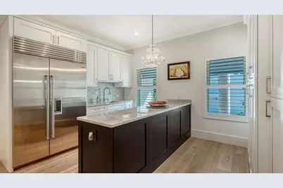 345 Madison Drive, Sarasota, FL 34236 - Photo 8